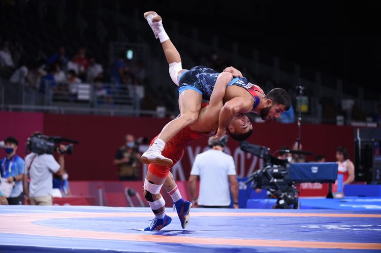 Rafiq Hüseynovun "qızıl yolu" bağlandı - FOTOSESSİYA