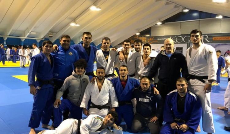 Yığmamızın məşqçilər heyəti istefaya göndərildi – uğursuzluq səbəbindən