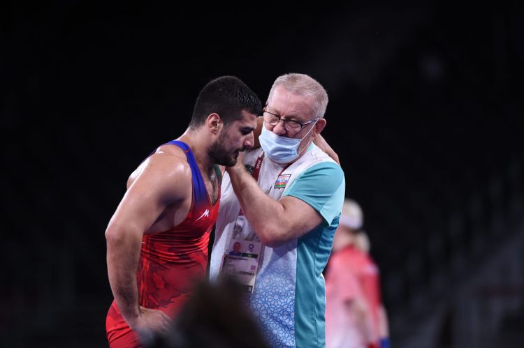 İslam Abbasov ilk görüşdə uduzdu - FOTOSESSİYA