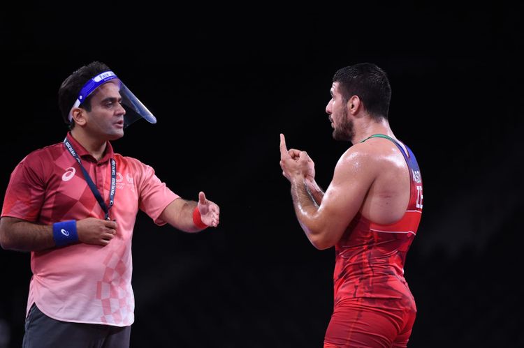 İslam Abbasov ilk görüşdə uduzdu - FOTOSESSİYA