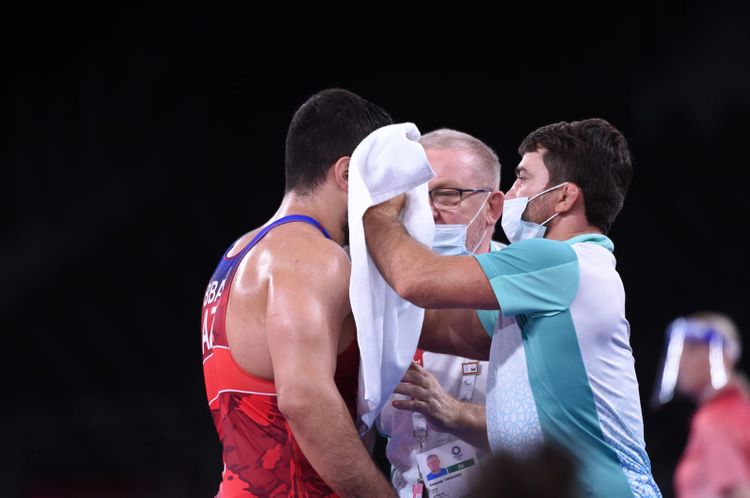 İslam Abbasov ilk görüşdə uduzdu - FOTOSESSİYA