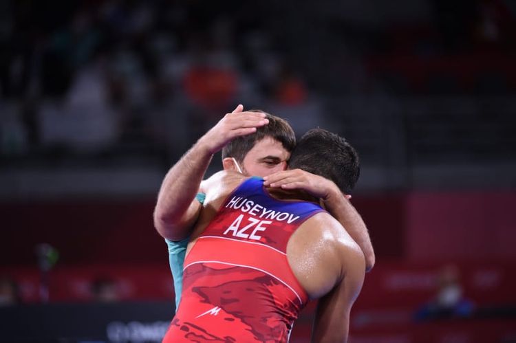 Güləşçimiz erməniyə yerini göstərdi - FOTOSESSİYA