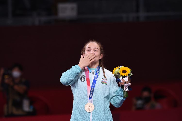 Mariya Stadnikdən 4-cü Olimpiya medalı - FOTOSESSİYA