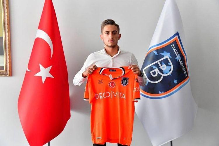 Azərbaycanda oynamaq istəyir – “Başakşəhər”in futbolçusu