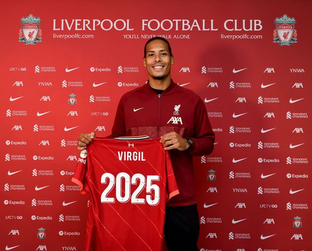 4 illik müqavilə - “Liverpul”da