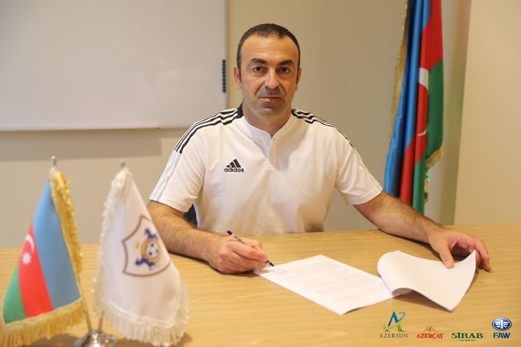 Yeni imza - "Qarabağ"da