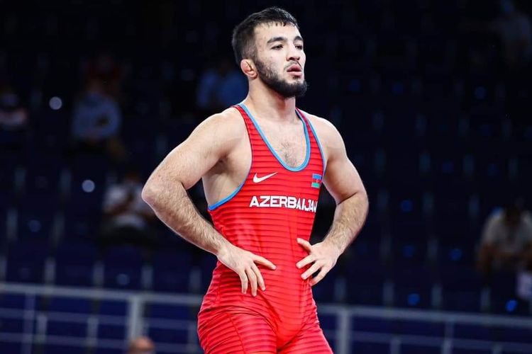 3 gümüş, 2 bürünc - sərbəst güləşçilərimizdən