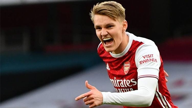 “Arsenal”a keçdi - Edeqor