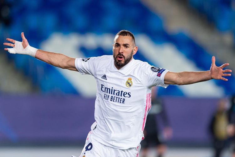 Müqaviləsini uzatdı - Benzema
