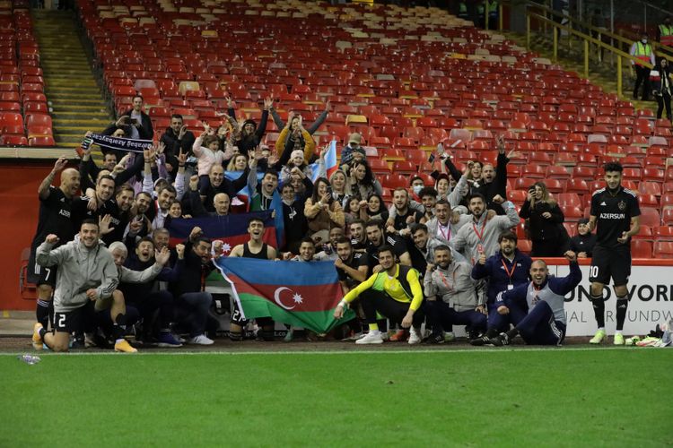 "Qarabağ"ın qələbə sevinci - FOTOSESSİYA