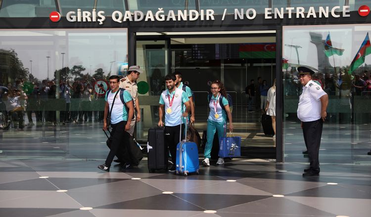 Tokioda böyük uğura imza atan paracüdoçularımız Bakıda - FOTOSESSİYA