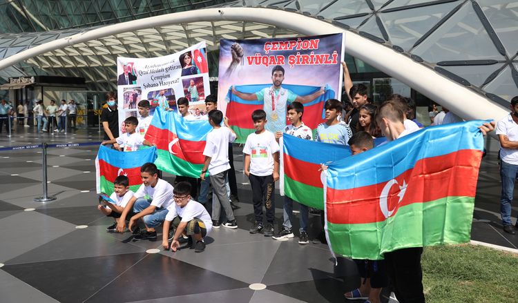 Tokioda böyük uğura imza atan paracüdoçularımız Bakıda - FOTOSESSİYA