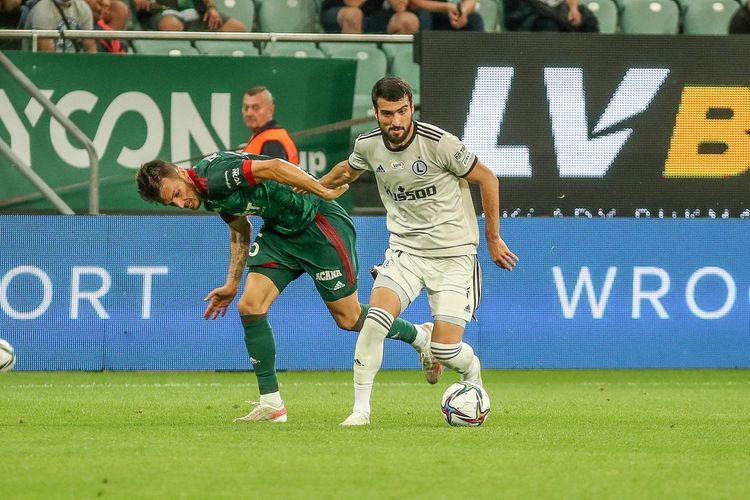 Mahir Emrelinin 1/4 finalı buraxma təhlükəsi