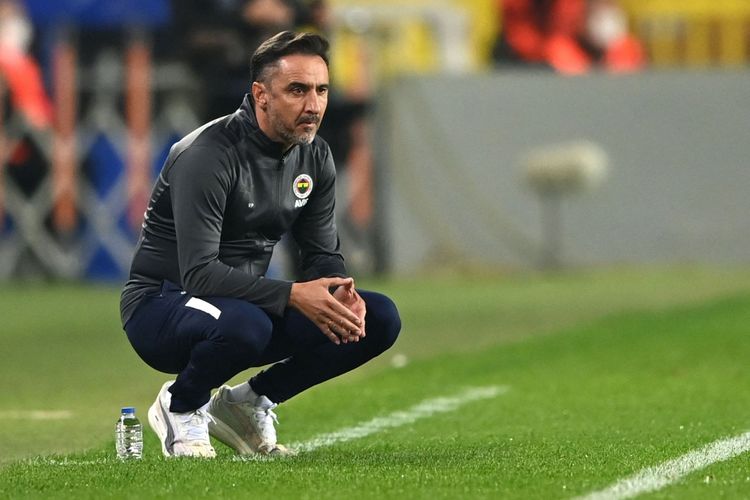 “Fənərbaxça” baş məşqçisini qovur - ilk namizəd bəllidir