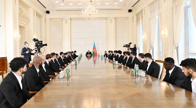 Prezident İlham Əliyev "Qarabağ"ın üzvlərini qəbul edib - FOTOSESSİYA