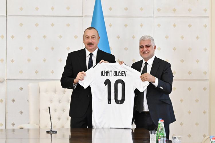 Prezident: “Qarabağ” Azərbaycan futbolunun flaqman komandasıdır”