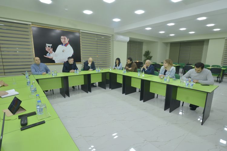 Vüqar Həşimov Memorialı ilə bağlı iclas