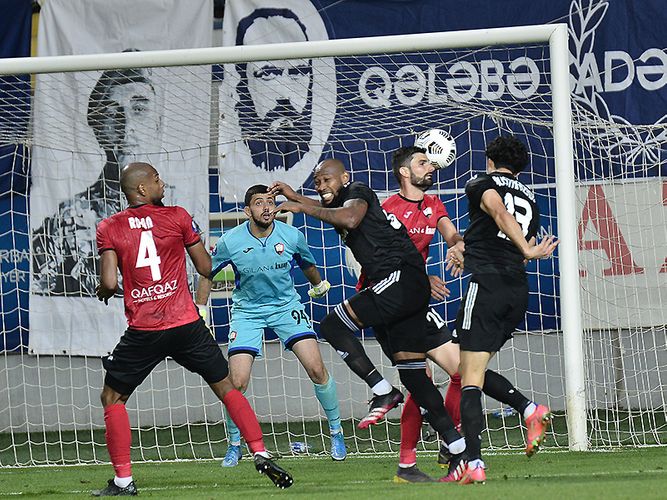 Premyer Liqada ən çox quru oyun keçirən QAPIÇILAR