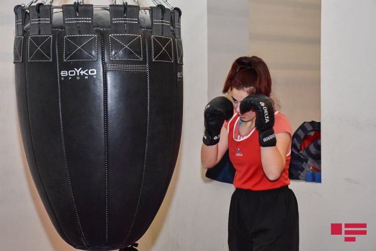 Umar Kremlyov azərbaycanlı boksçularla görüşdü - FOTOSESSİYA