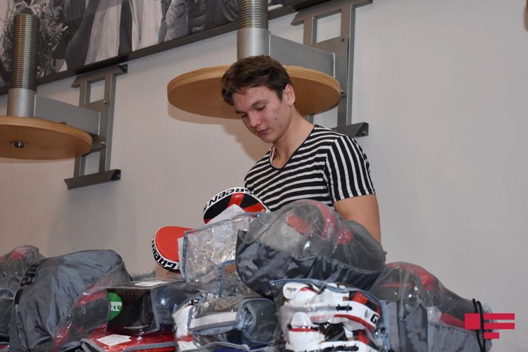 Umar Kremlyov azərbaycanlı boksçularla görüşdü - FOTOSESSİYA