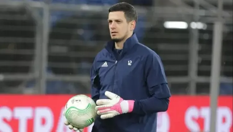 Emil Balayevə Qazaxıstan klubundan təklif