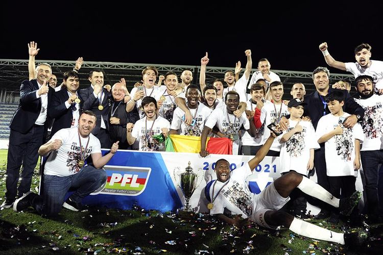 “Neftçi”nin çempionluğu təsadüf idi” – sabiq futbolçu