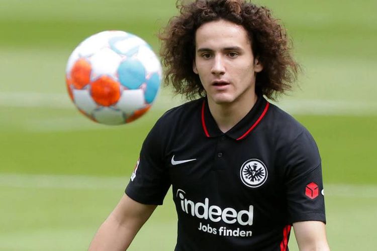 “Barselona”da 17 yaşlı futbolçu 