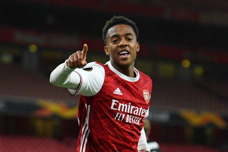 İkisi getdi – “Arsenal”dan