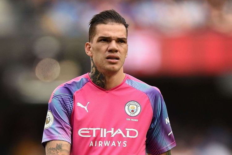 “Yarımmüdafiəçi olsaydım, de Breyne ehtiyatda “yatar”, mən oynayardım” – Ederson