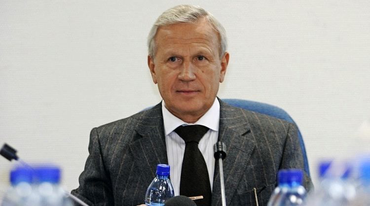Azərbaycanın birləşmiş çempionata qoşulmasına qarşı çıxdı – fəxri prezident