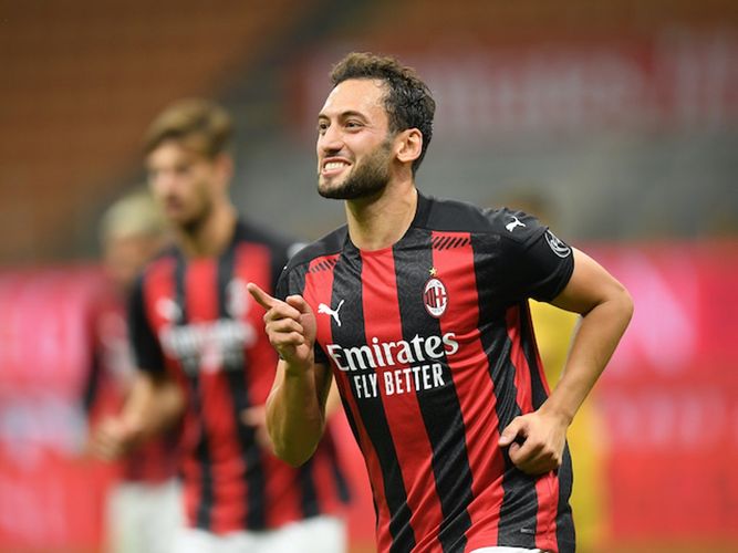 Çalhanoğlunun durumuna aydınlıq gəldi – “Milan” rəsmisi açıqladı