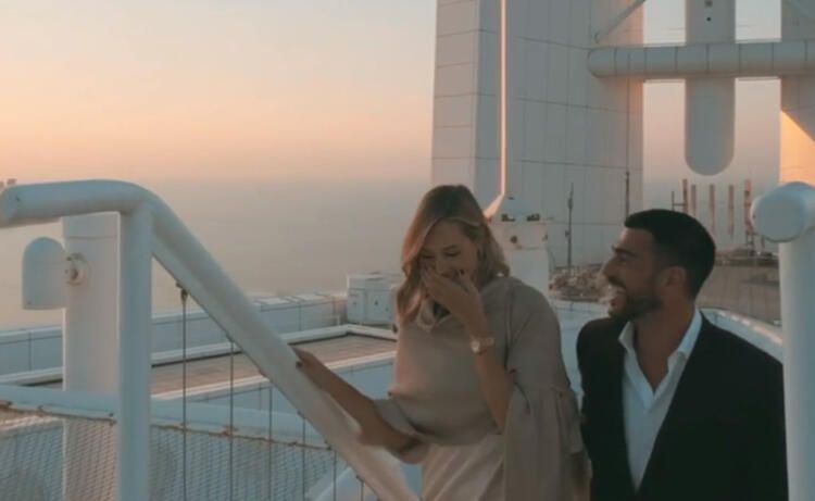 Dünyanın ən hündür binasında sürpriz evlilik təklifi - FOTOSESSİYA