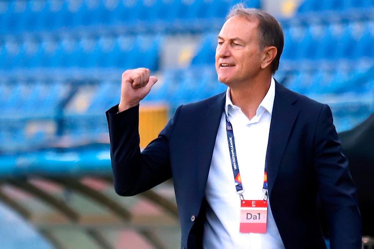 “De Byazi özünü də aldadır, bizi də” - millinin sabiq futbolçusu