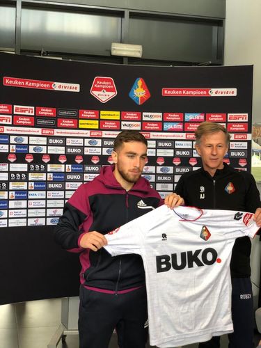 Niderland klubu ilə müqavilə bağladı - Azərbaycan yığmasının futbolçusu