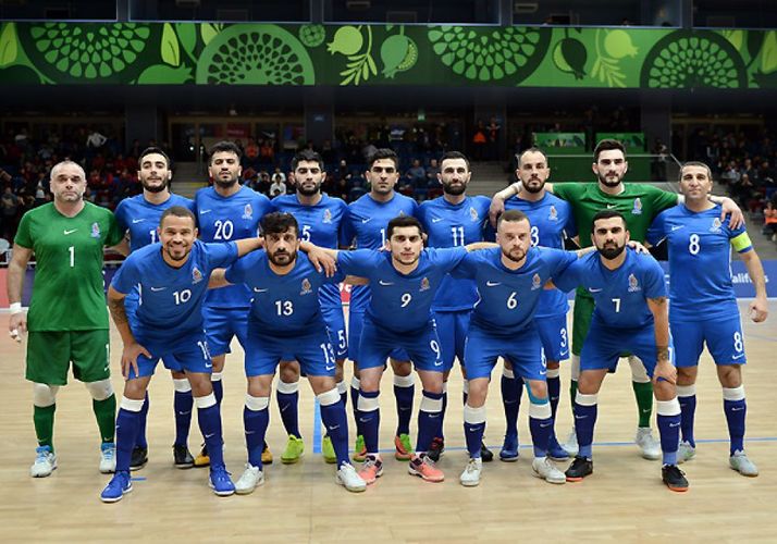 20 oyunçu çağırıldı - Azərbaycan millisinə