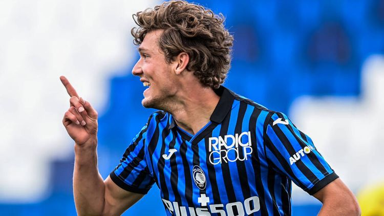 “Atalanta”dan gedir – niderlandlı hücumçu