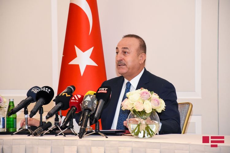 “Məsut Özilin “Fənərbaxça”ya transferinə görə sevinirəm" - Mövlud Çavuşoğlu