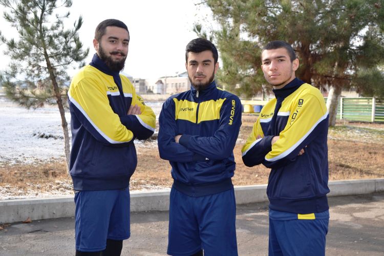 3 futbolçu ilə müqavilə bağladı – “Kəpəz”