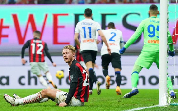 Böyük hesabla uduzub dövrəni zirvədə tamamladı - “Milan”