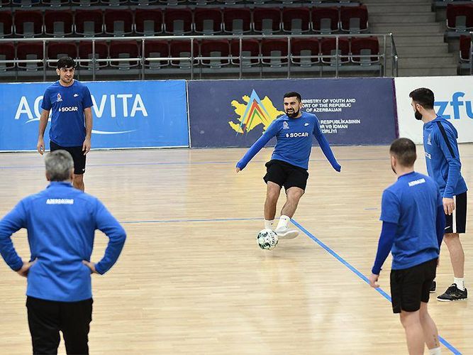 İlk sınaq – 26 ildir uduzmadığımız Slovakiyaya qarşı