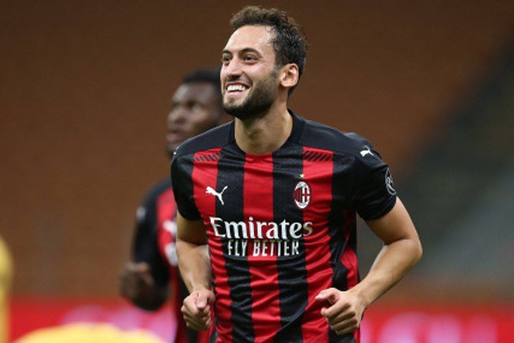 Çalhanoğlu ilə razılaşa bilmir – “Milan”