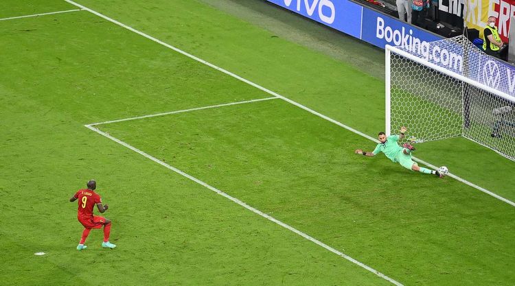 Mütləq rekord, Lukaku 4 futbolçudan geridə - AVRO-2020