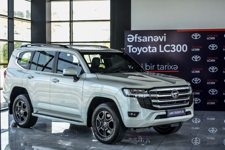 TOYOTA tam yeni LAND CRUİSER-i təqdim etdi