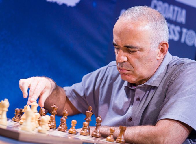Şəhriyar Məmmədyarova uduzub, üzr istədi - Harri Kasparov