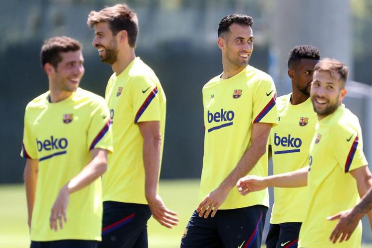 Az maaşa yeni müqavilə - 4 futbolçuya təklif