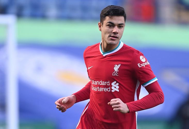 Fransadan iki təklif – Türkiyə millisinin futbolçusuna