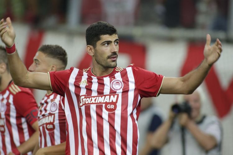 "Neftçi"nin ön xətt oyunçuları güclüdür" - "Olimpiakos"un kapitanı