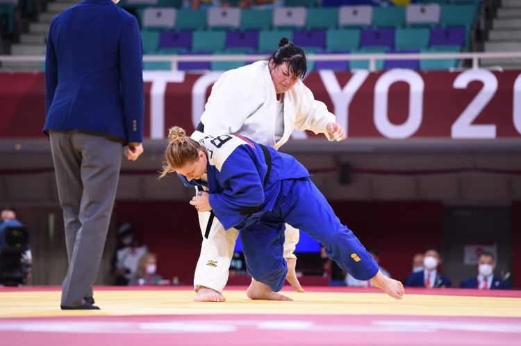 İrina Kindzerska medalın bir addımlığında - FOTOSESSİYA