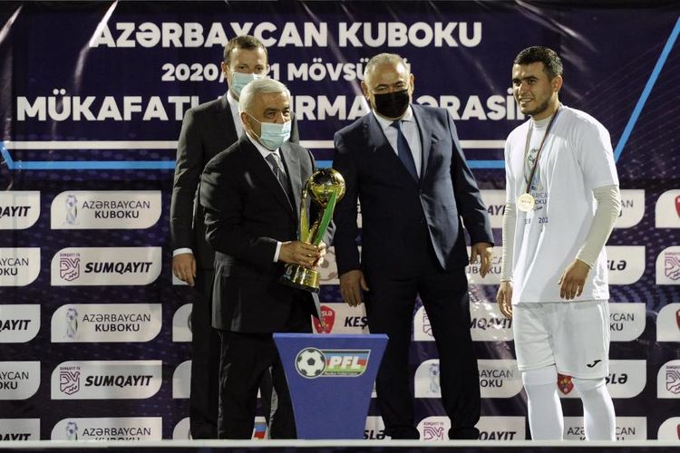 Daha 2 yeni müqavilə, 2 ayrılıq – “Keşlə”də