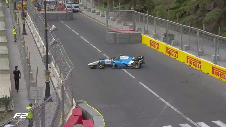 Daha bir pilot yarışı dayandırdı - “Formula-2”də